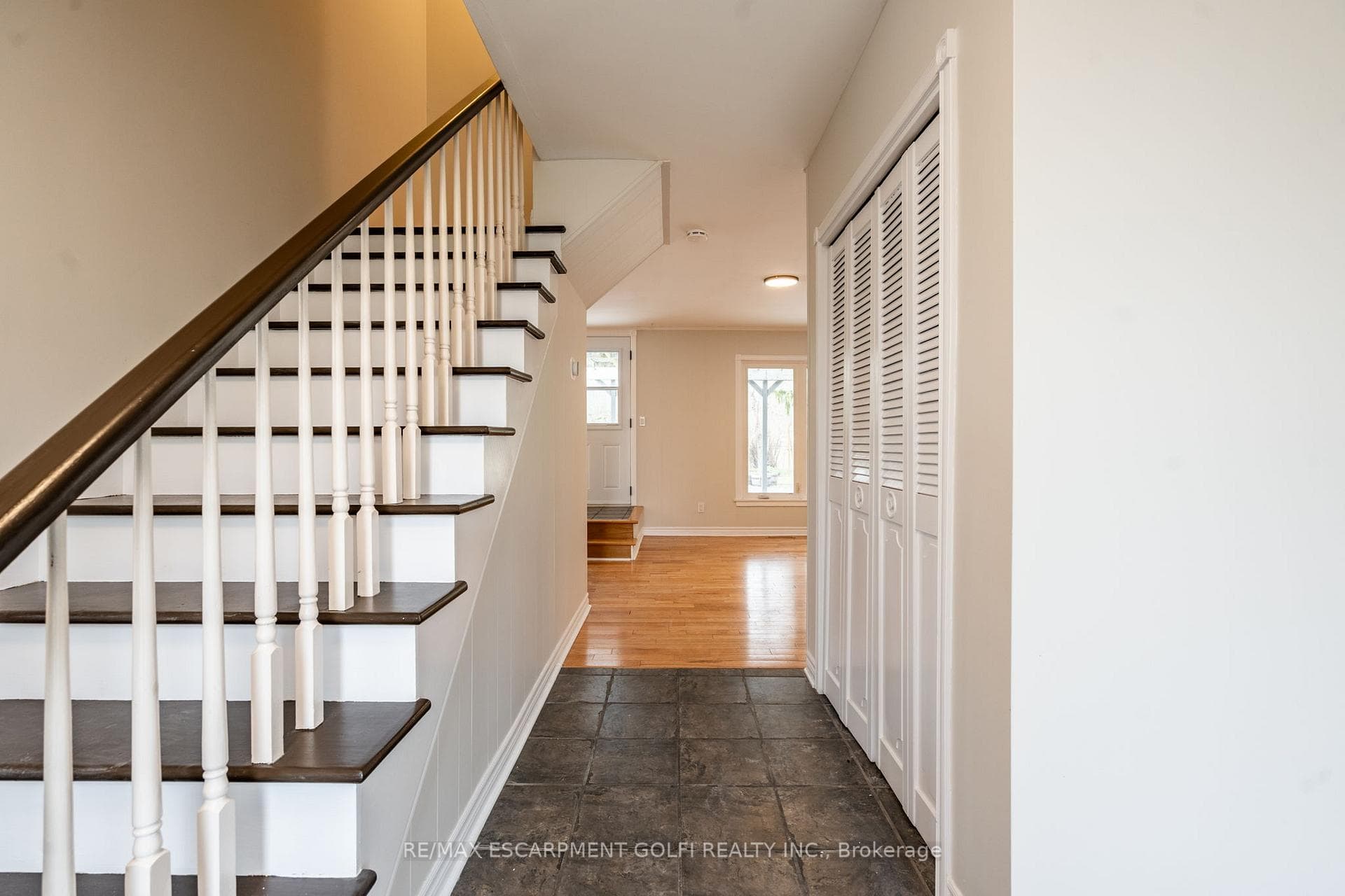273 Riverview Boulevard photo 3