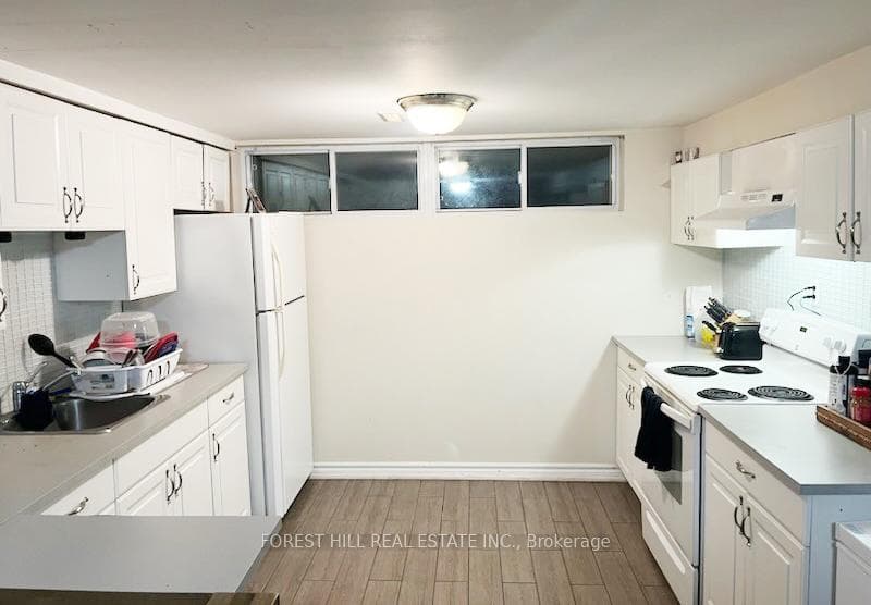 736 Sunnypoint Drive photo 11