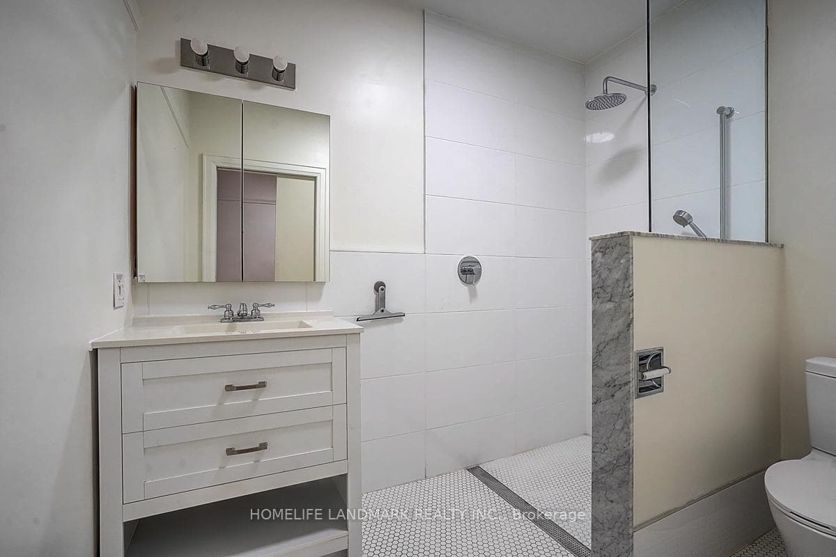 149 Euclid Avenue Unit Main and Upper photo 17