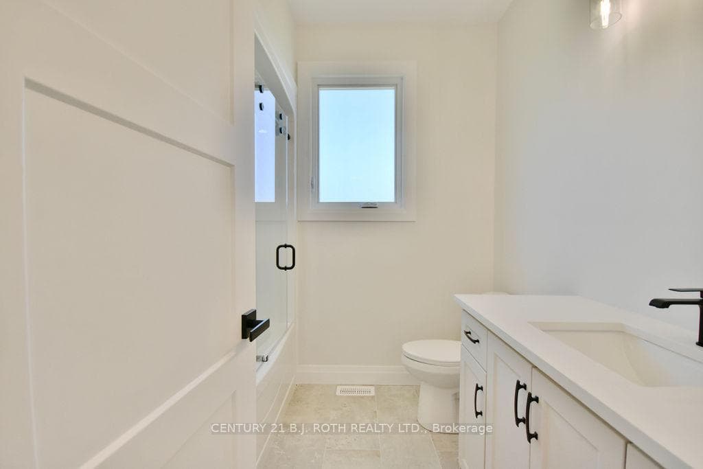1 Brechin Crescent photo 16