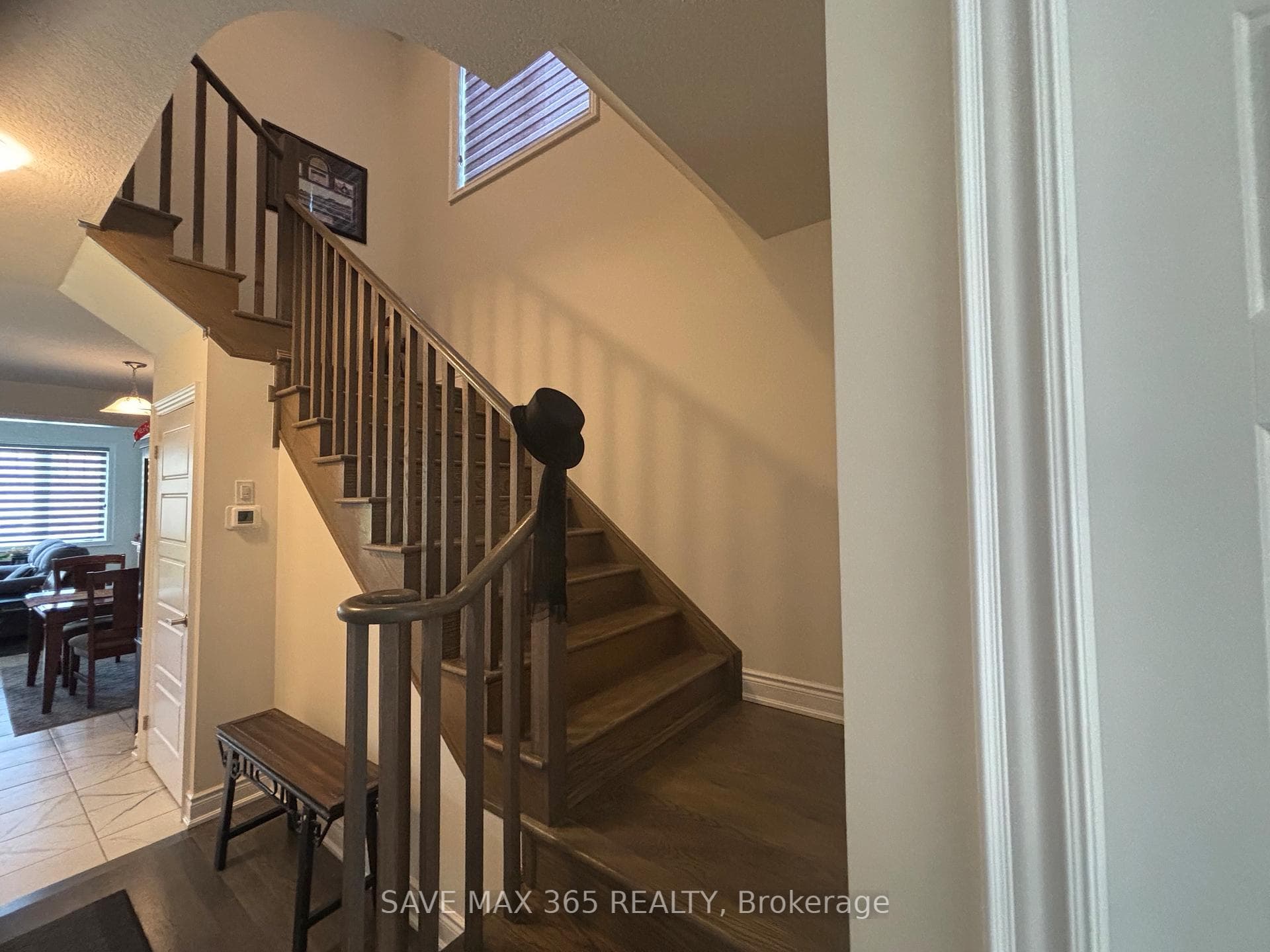 186 Wilmot Road photo 4