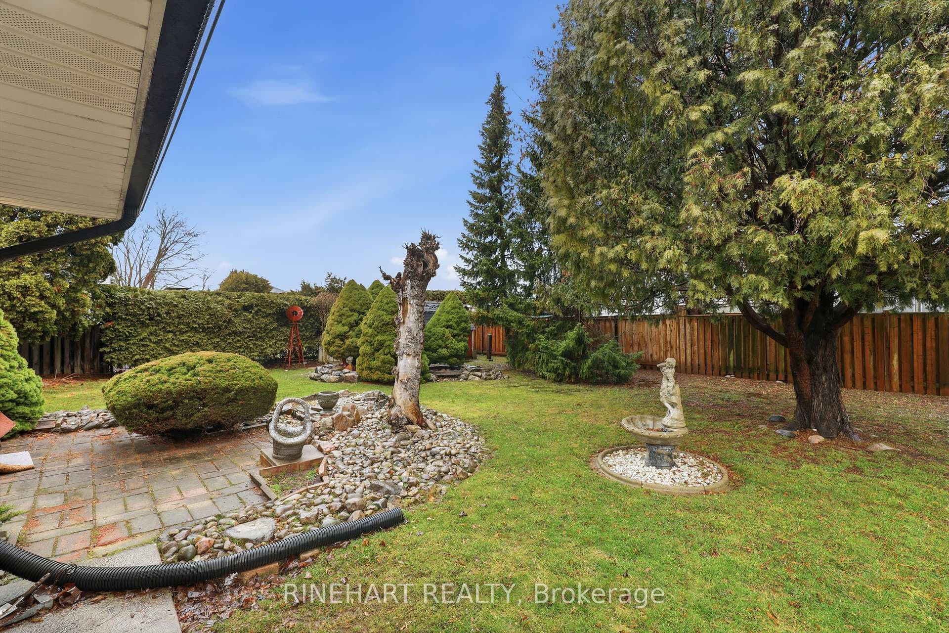 164 Bancroft Road photo 26