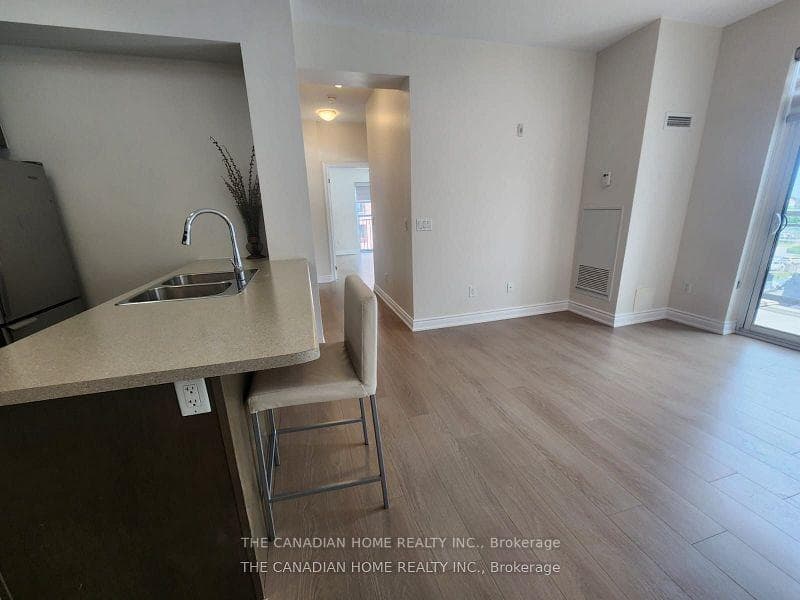 2486 Old Bronte Road Unit 421 photo 15