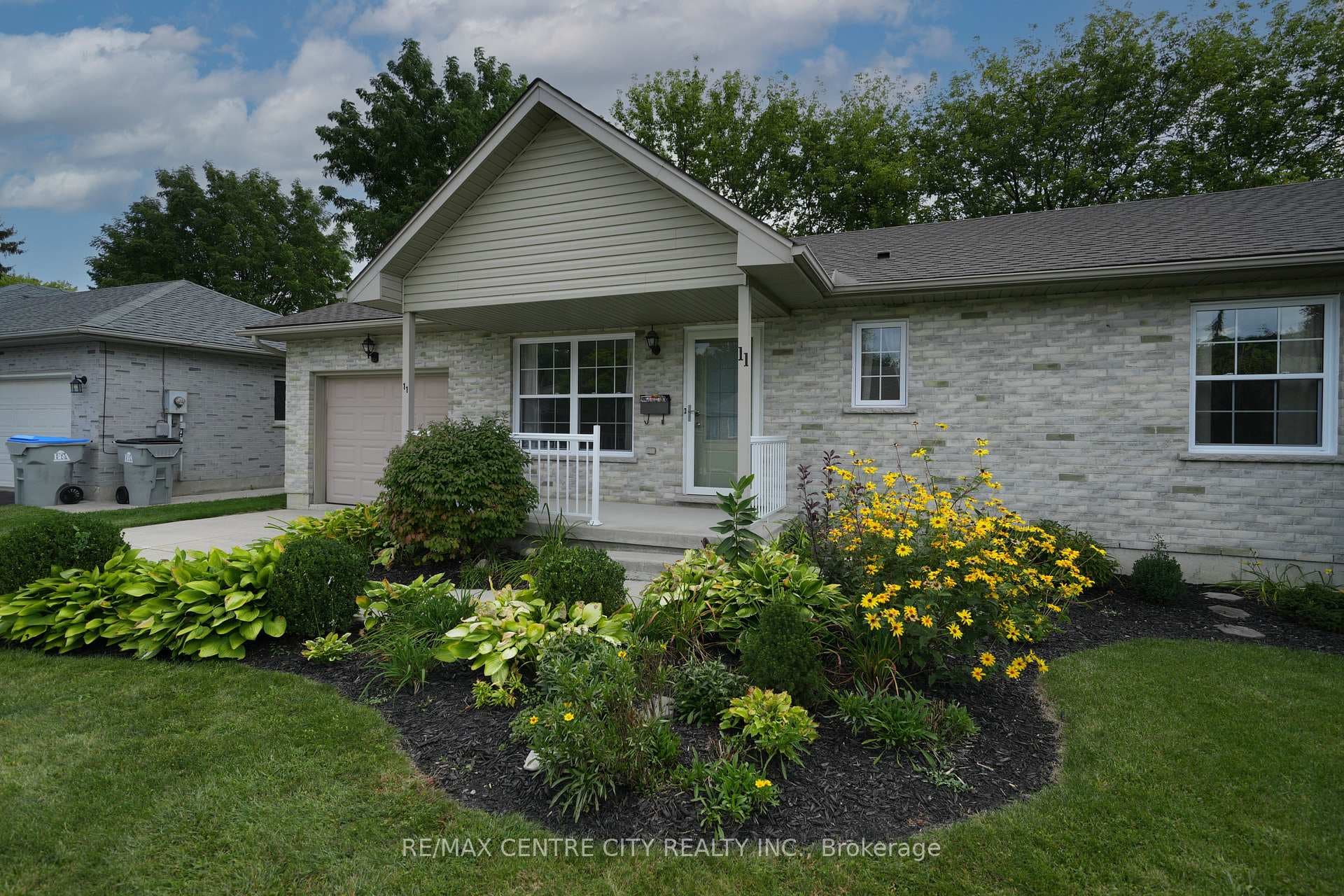11 Pittao Place photo 28