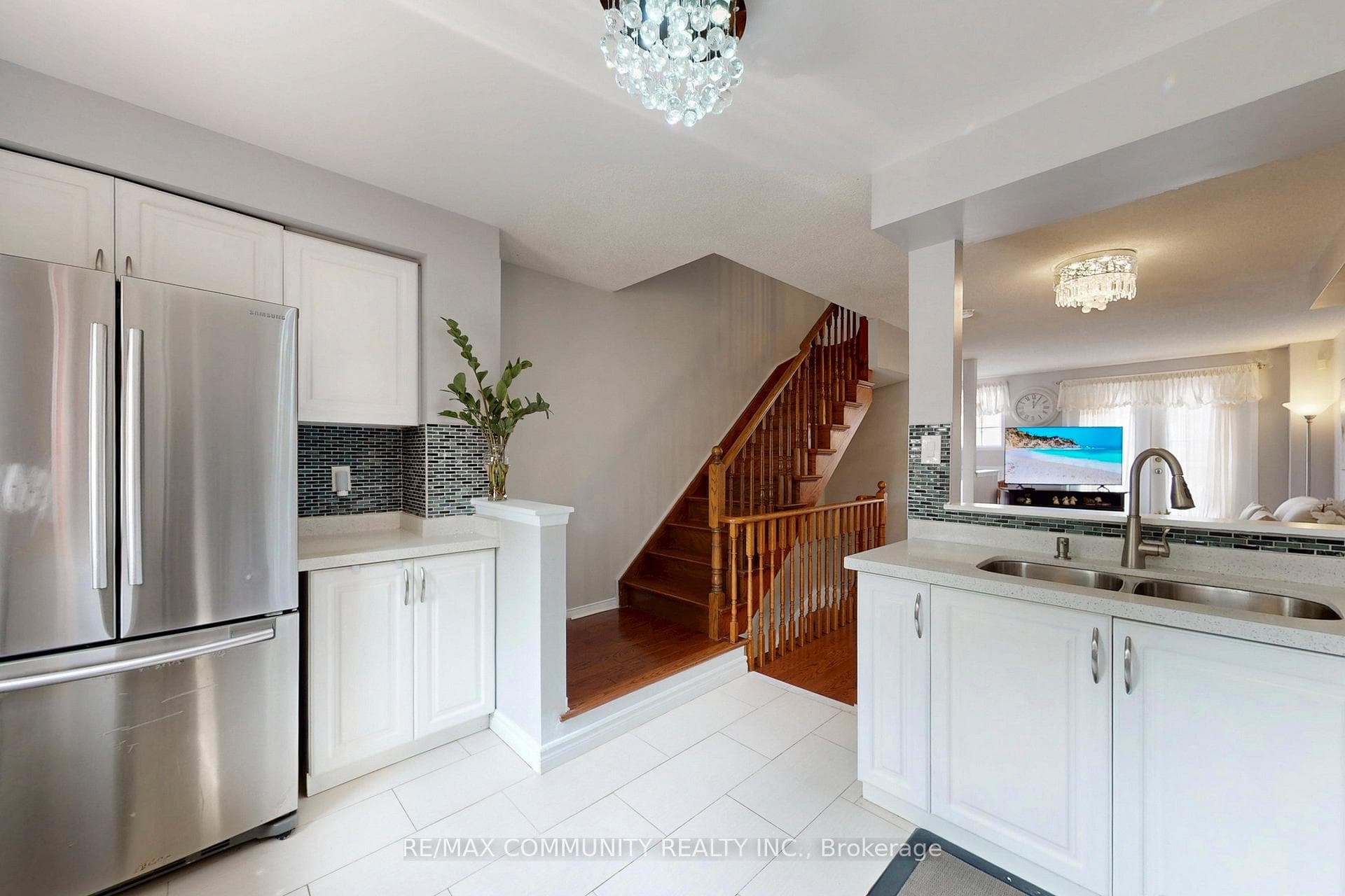 2 Hedge End Road Unit 80 photo 12