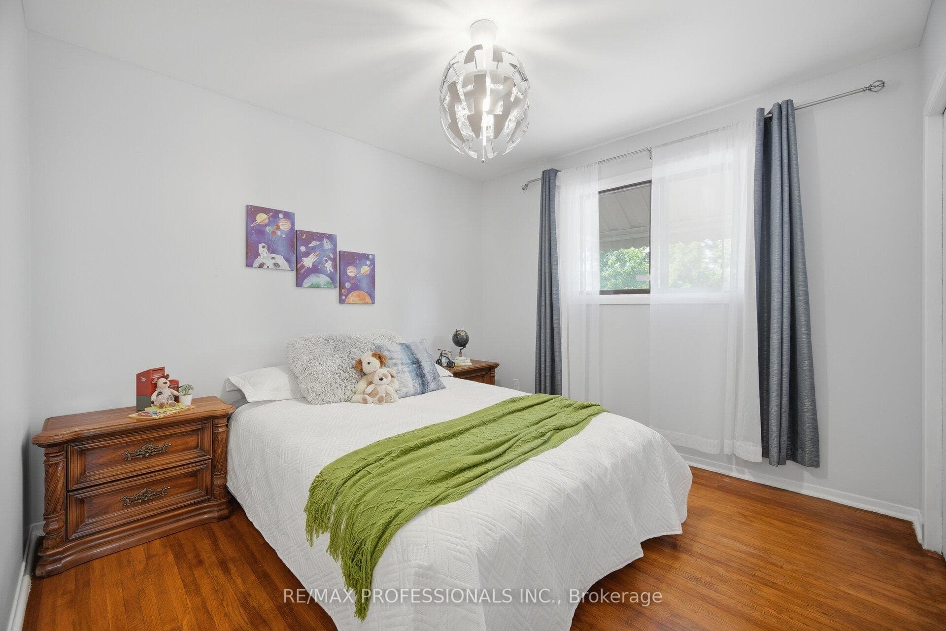 74 Ringway Crescent photo 24