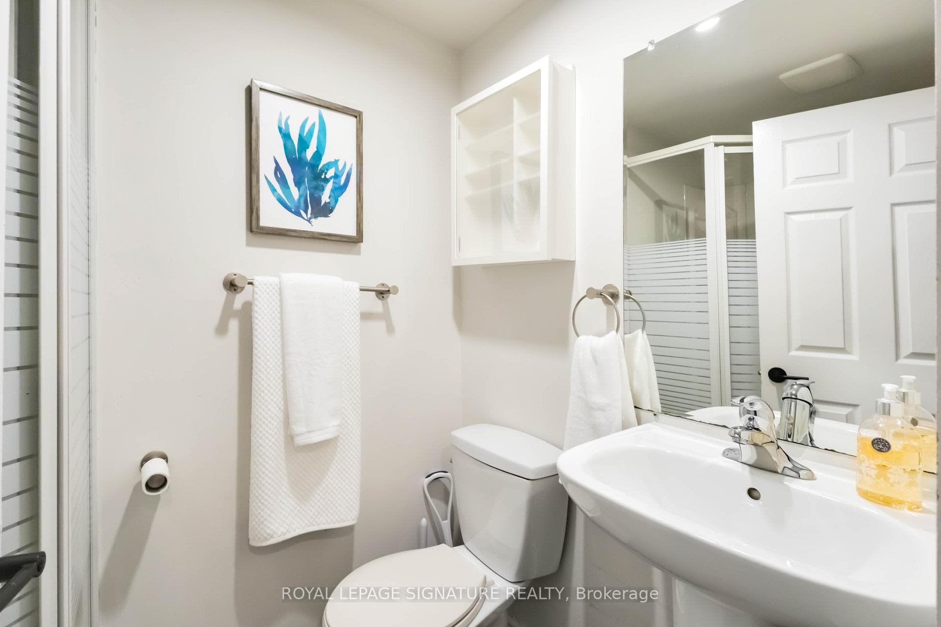124 Marbury Crescent photo 24