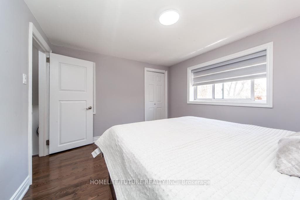 1 Parkington Crescent photo 18