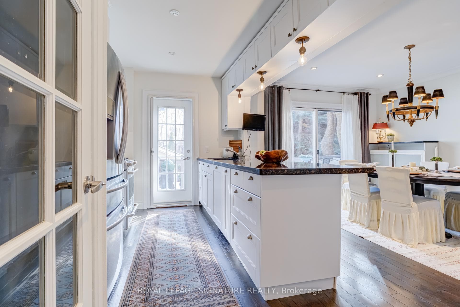 229 Glengrove Avenue photo 4