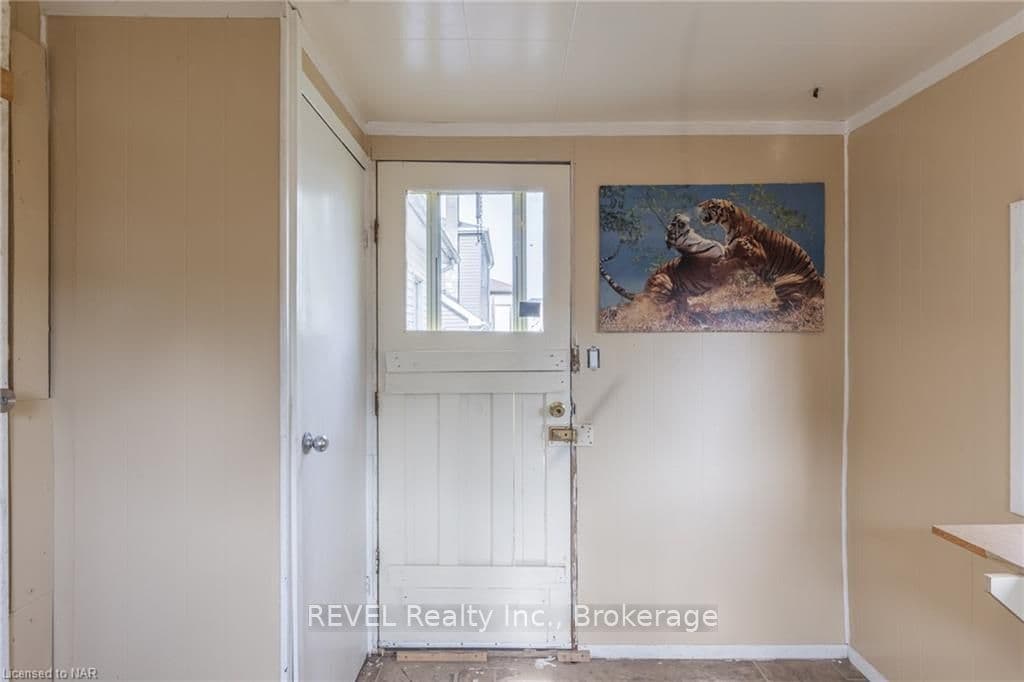 44 THOROLD Road photo 17