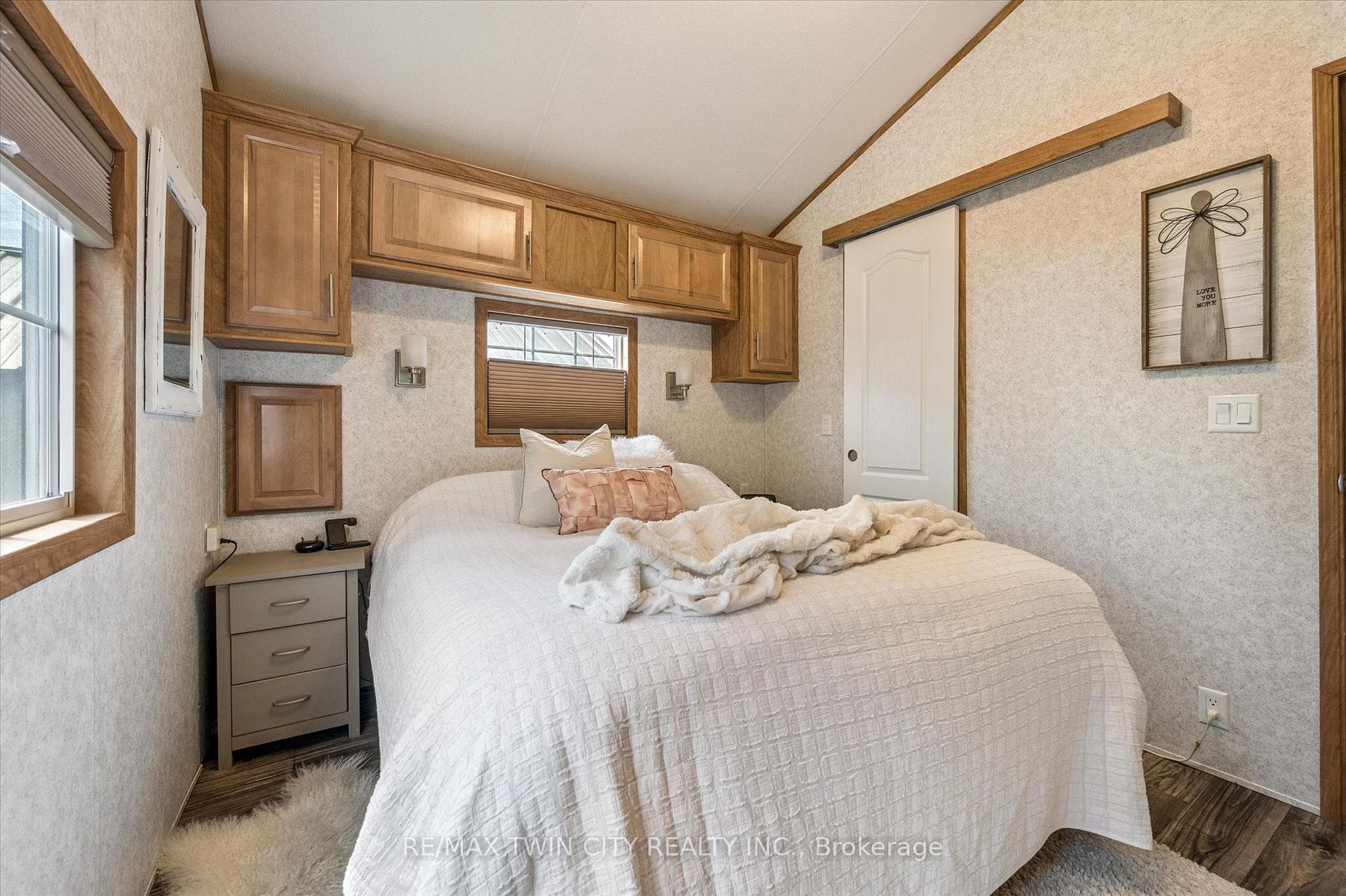 930 Lakeshore Road Unit 83 photo 22