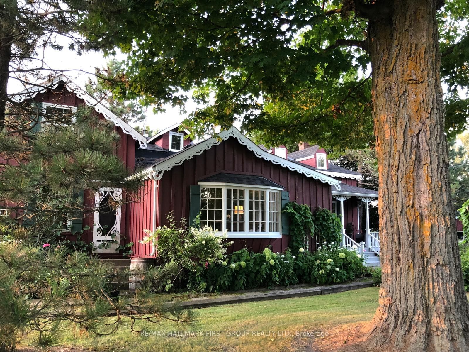 130 Myrtle Road photo 1