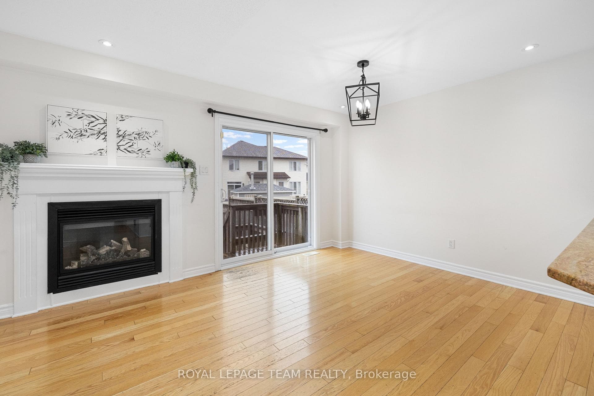 687 Paul Metivier Drive photo 15