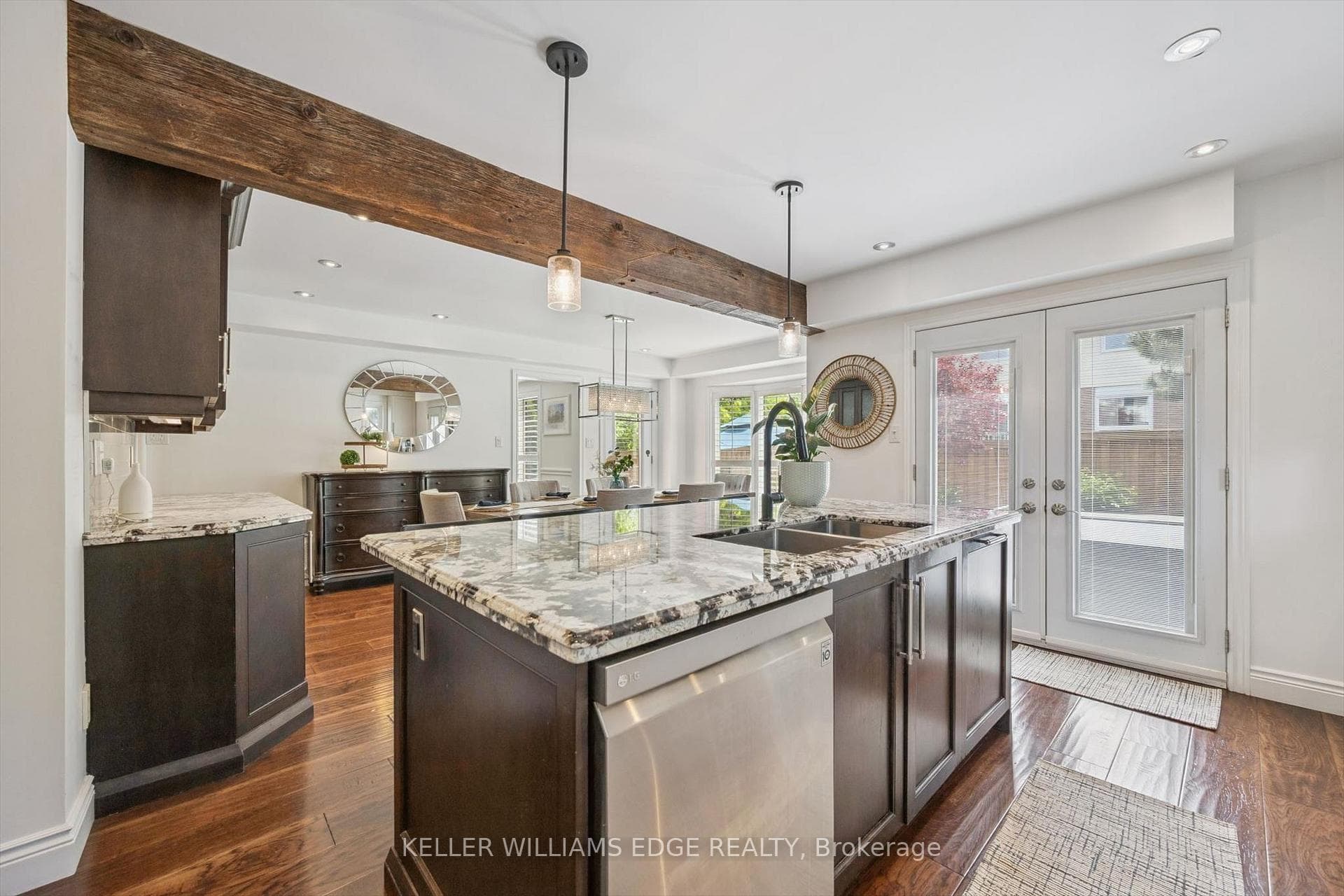 2124 Kevin Crescent photo 13