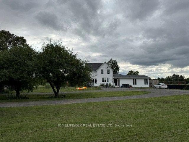 665 VanBuren Street photo 2