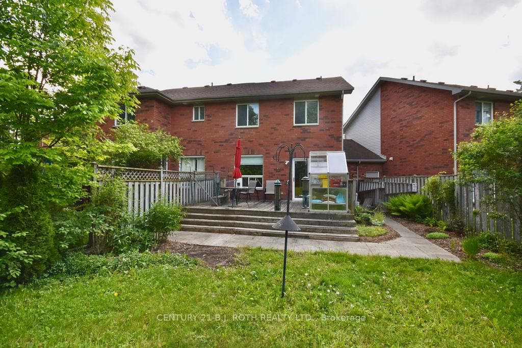 31 Huitema Court photo 5