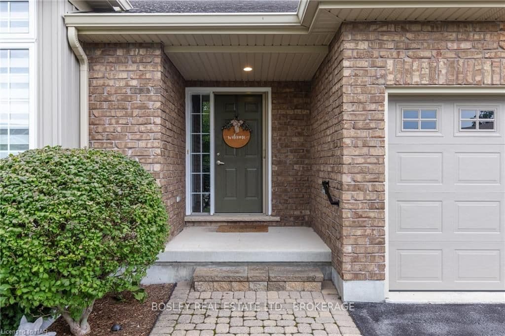 Single driveway with a single garage.