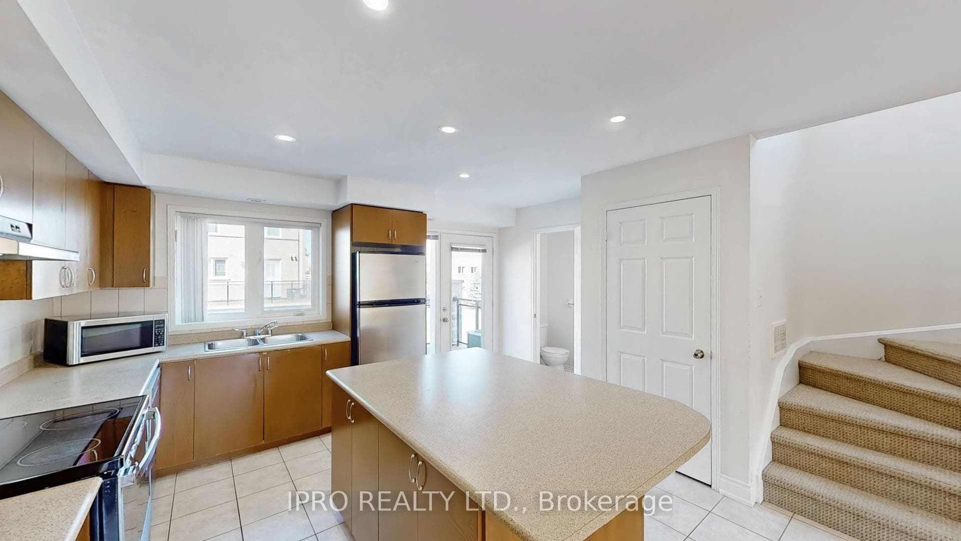 3050 Erin Centre Boulevard Unit 140 photo 16