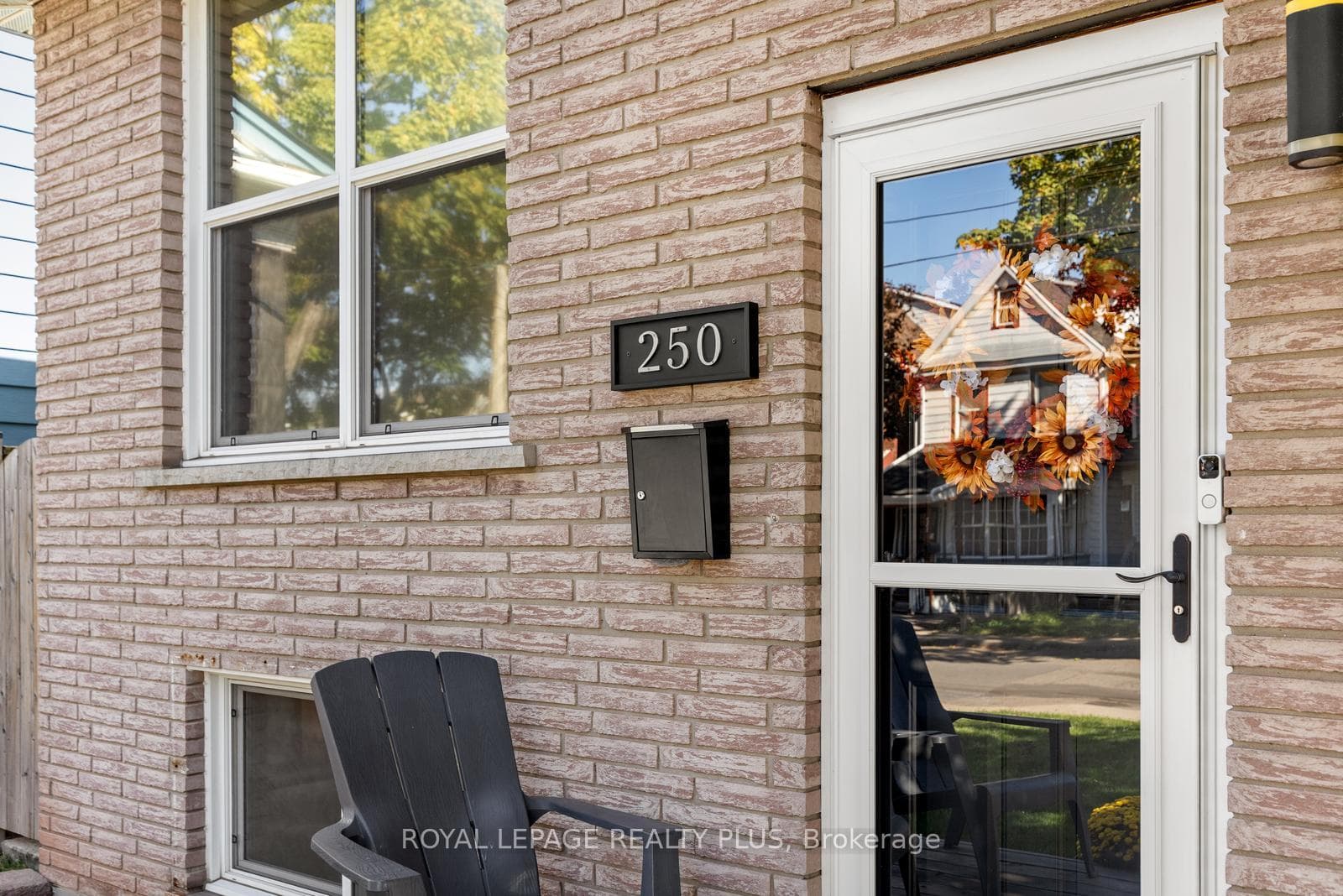 250 Balmoral Avenue photo 2