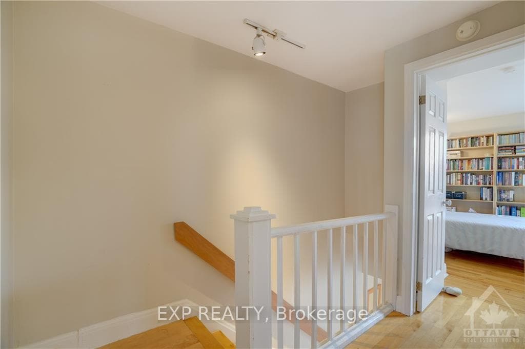 314 OAKDALE Avenue photo 16