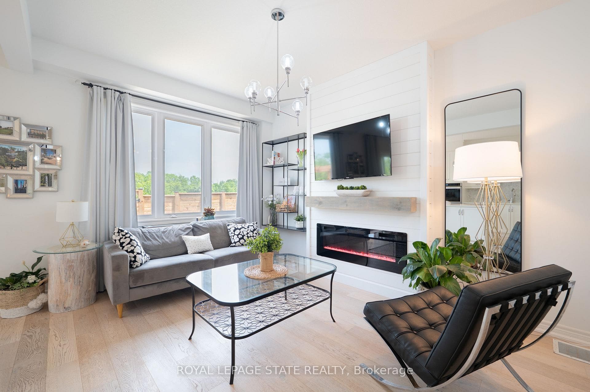 4297 East Avenue Unit 9 photo 11