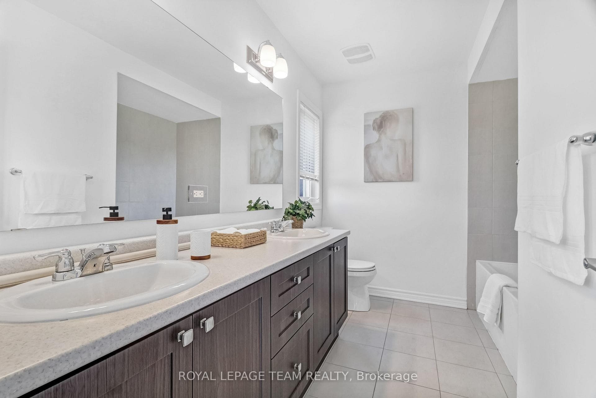 4852 Abbott Street photo 17