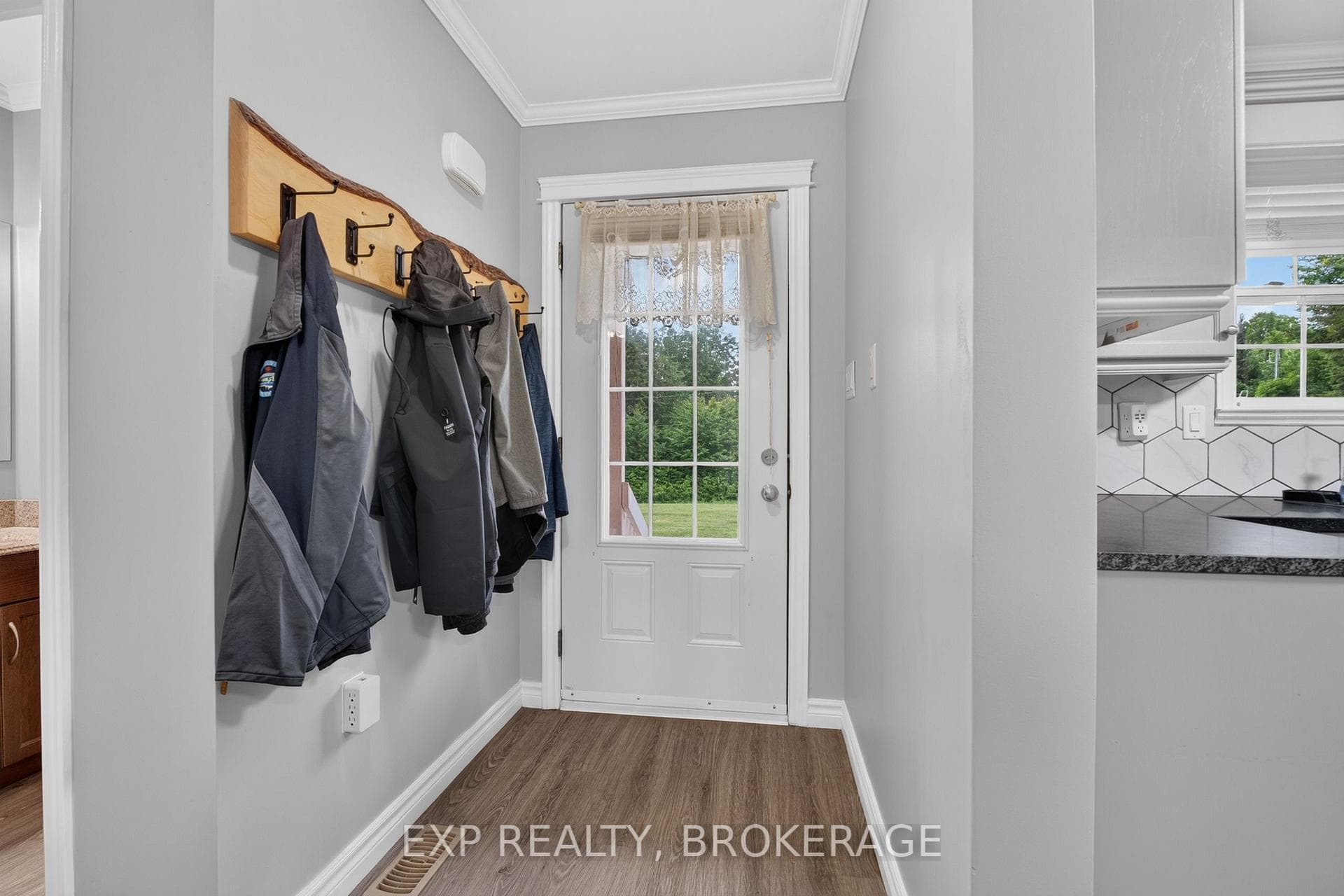 3288 LONG LAKE Road photo 18