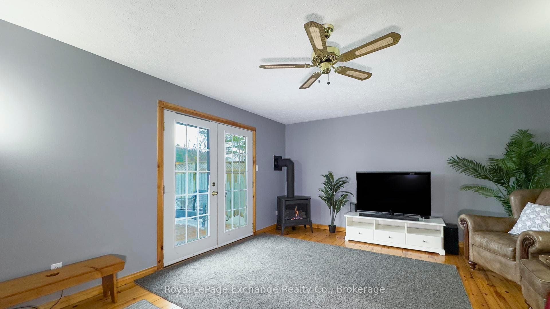 668 Hunter Street photo 10