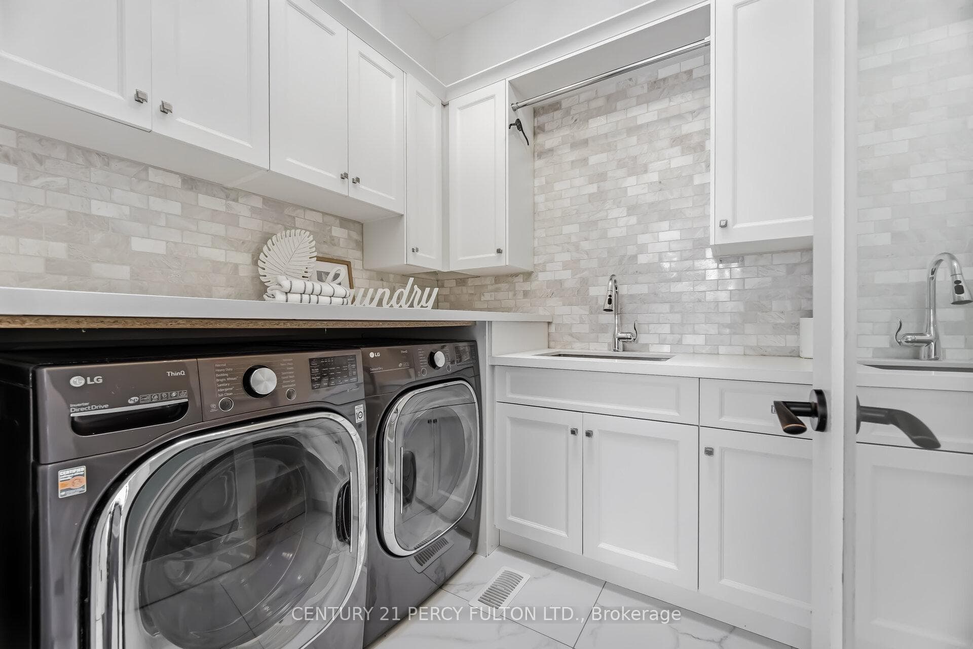 3905 Sideline 14 N/A photo 37