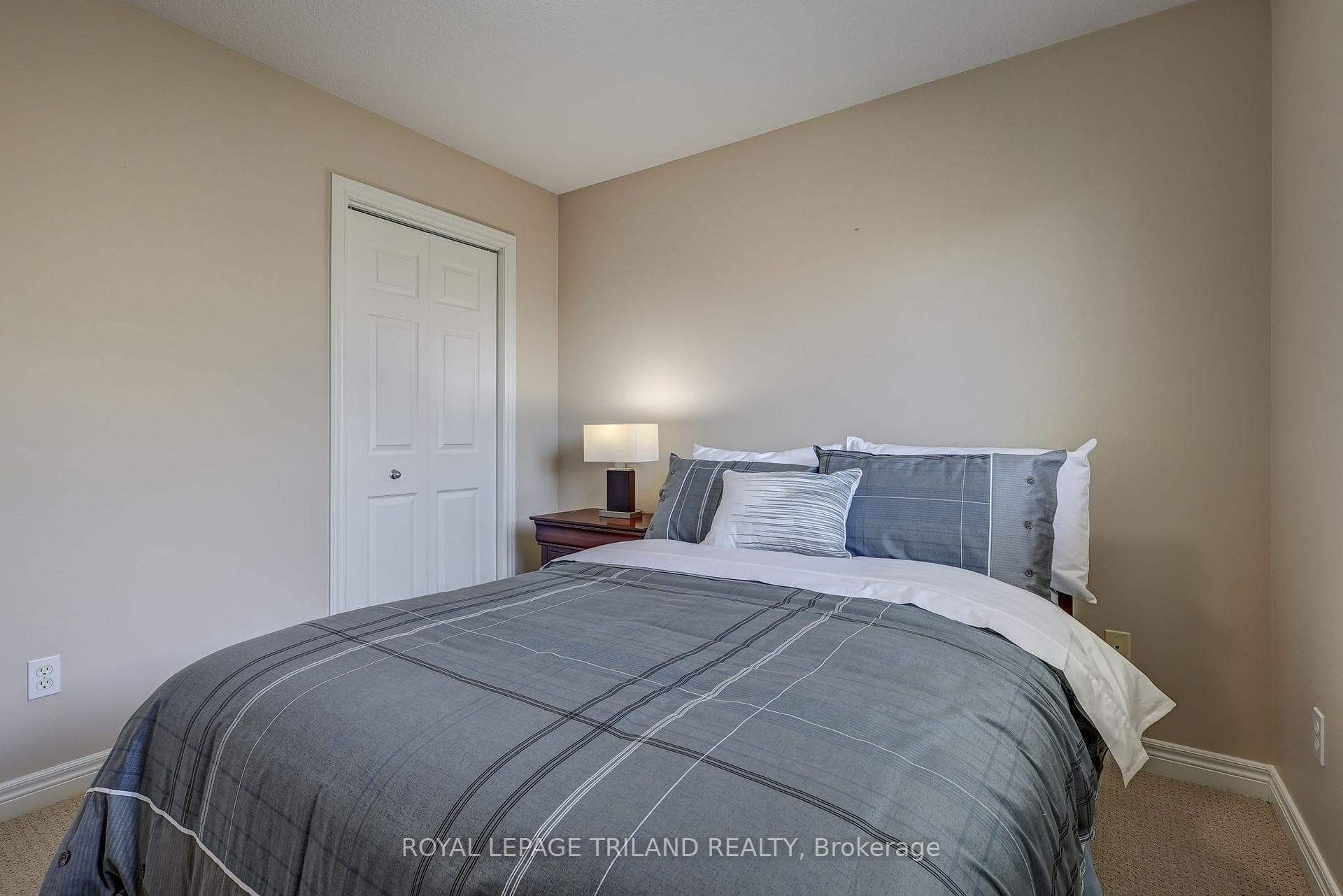 19 ORIOLE LANE, ST. THOMAS - BED