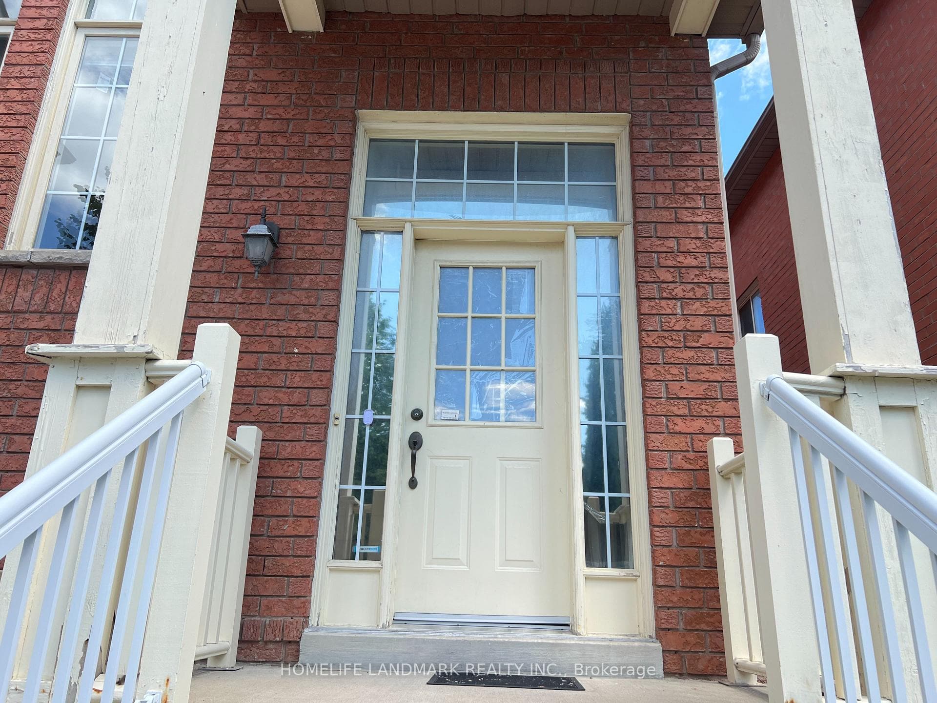 19 Fairlawn Avenue photo 2