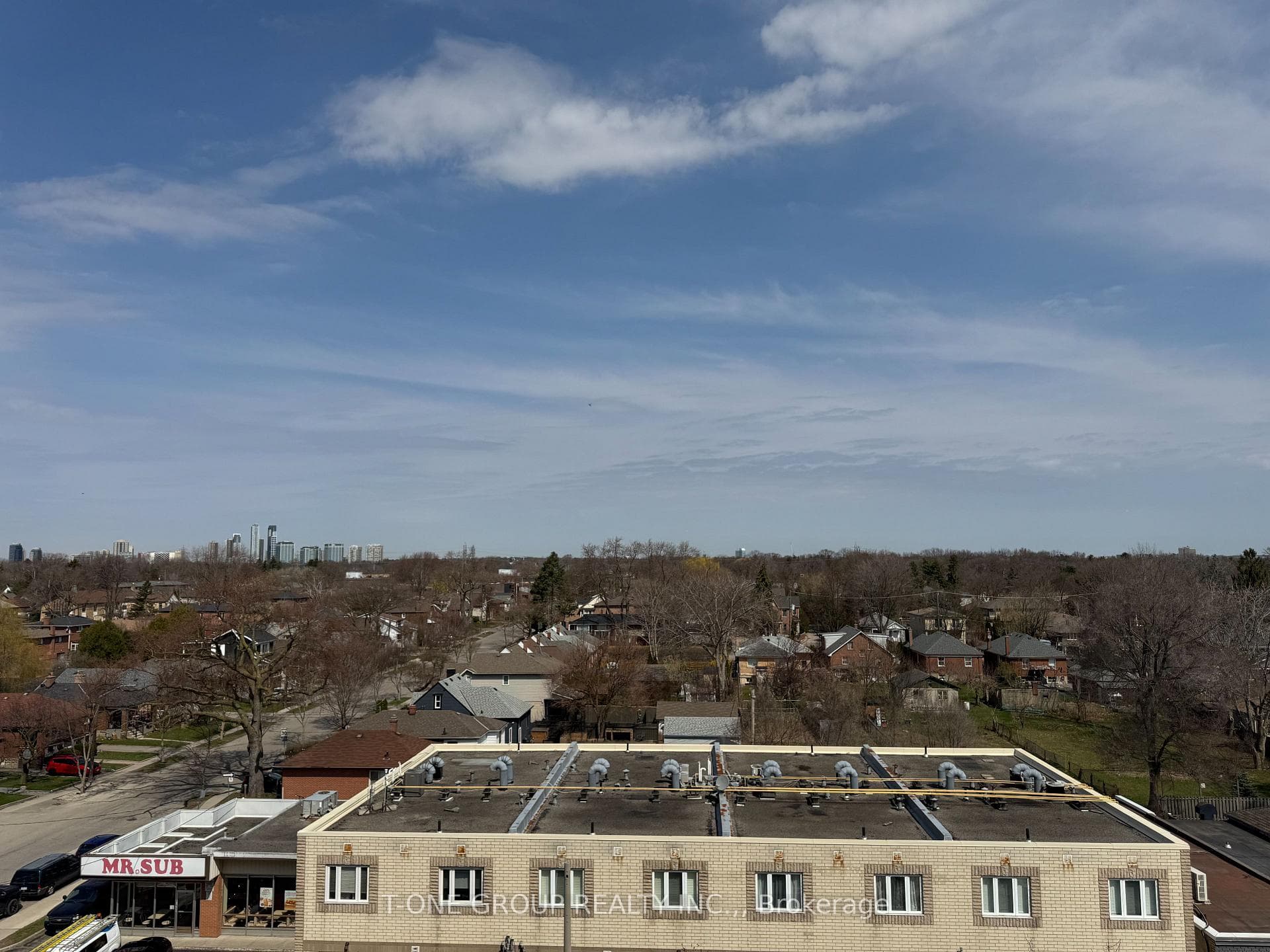 689 The Queensway N/A Unit 619 photo 18