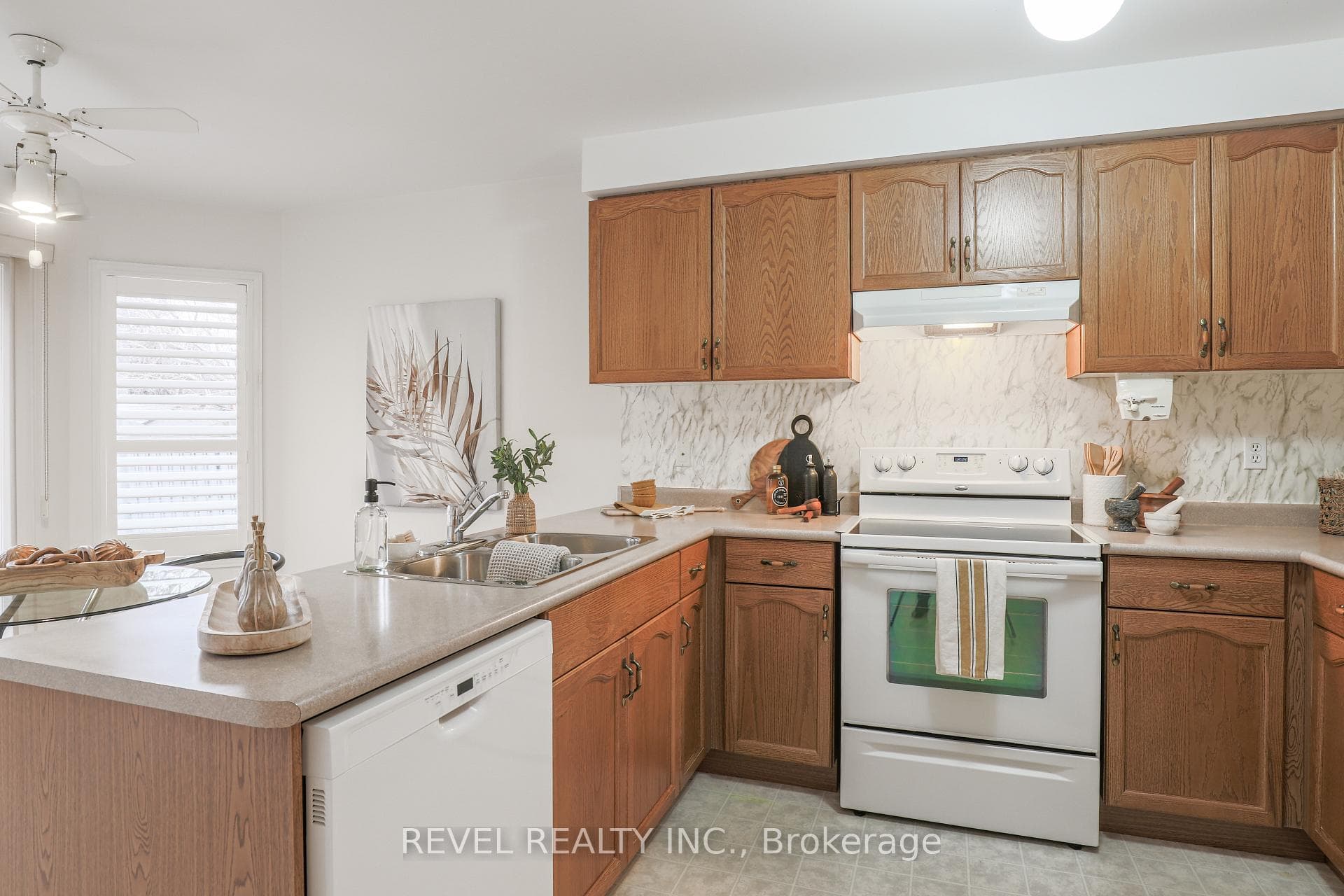 55 Rustwood Street photo 15