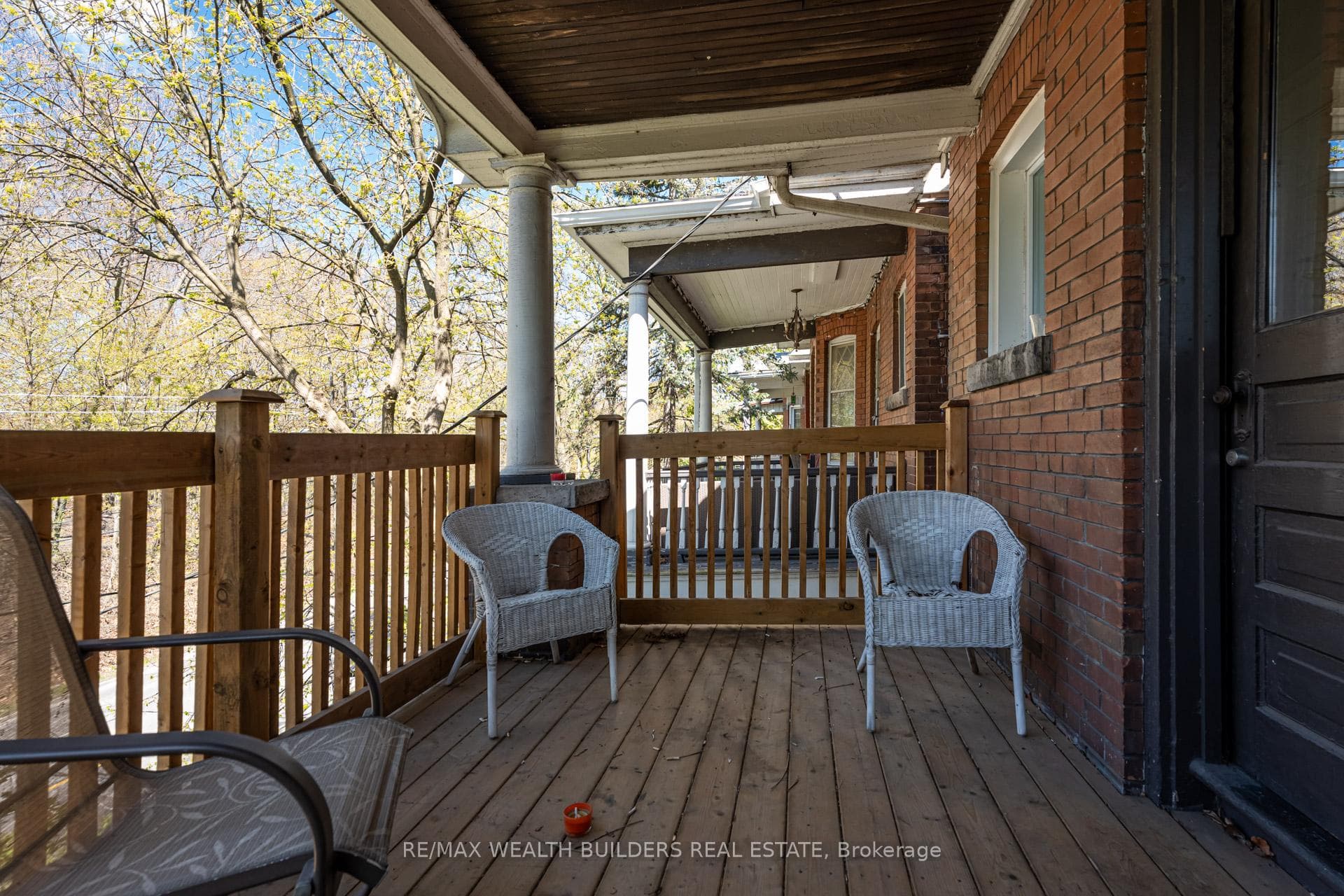 163 Parkside Drive Unit A photo 10