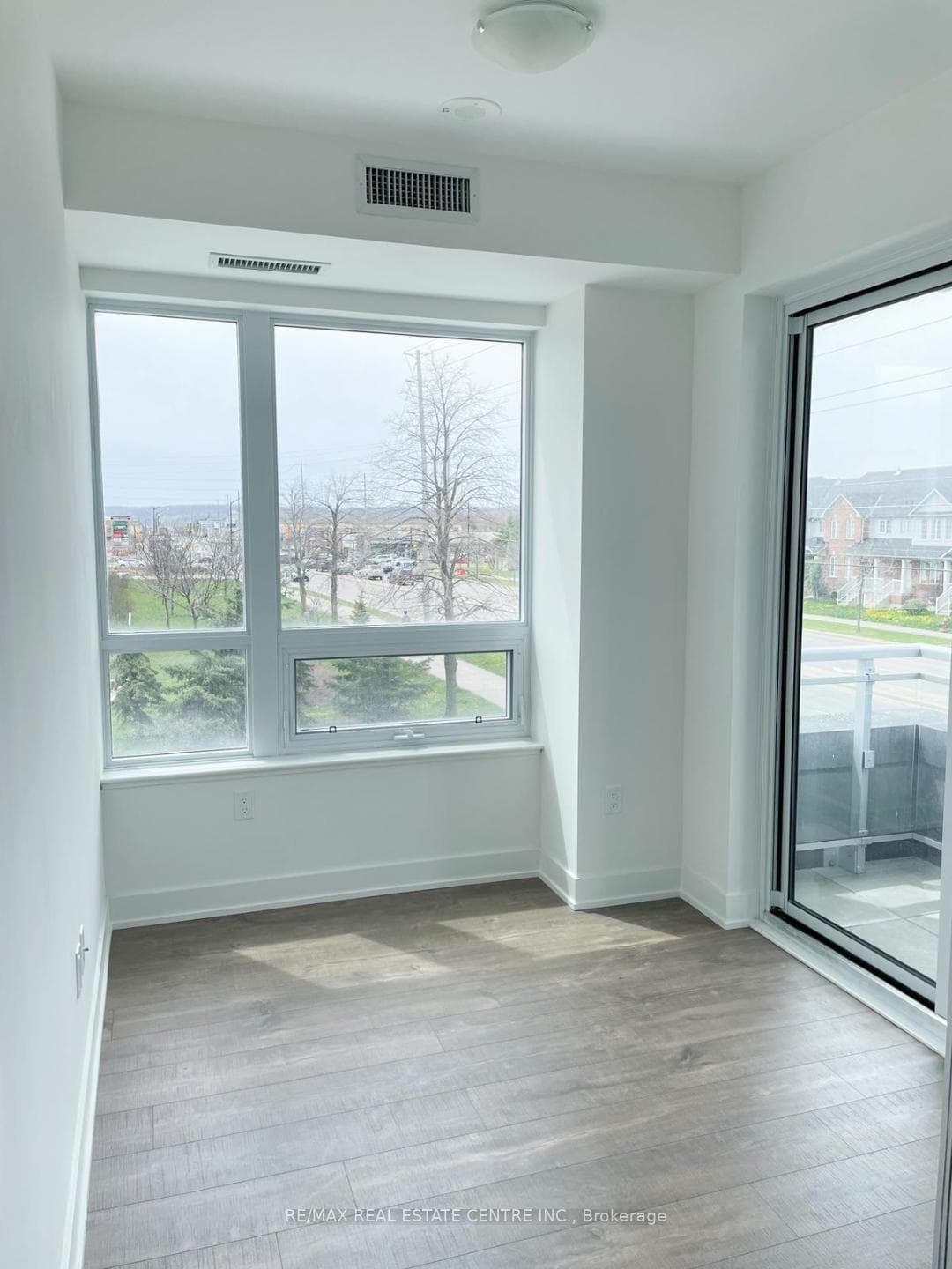 1050 Main Street Unit 206 photo 19