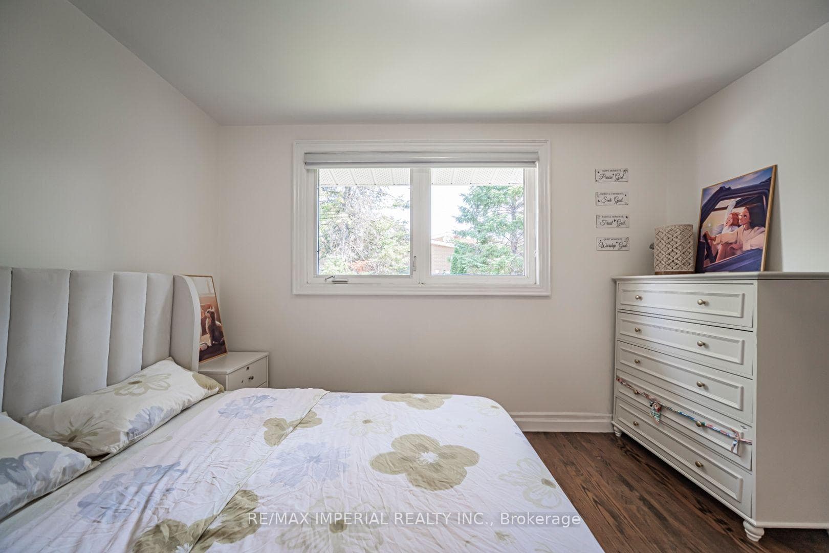 4 Quincy Crescent photo 28