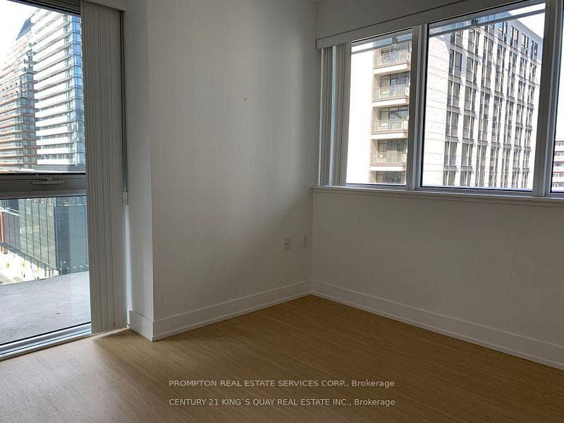 7 Grenville Street Unit 1105 photo 5