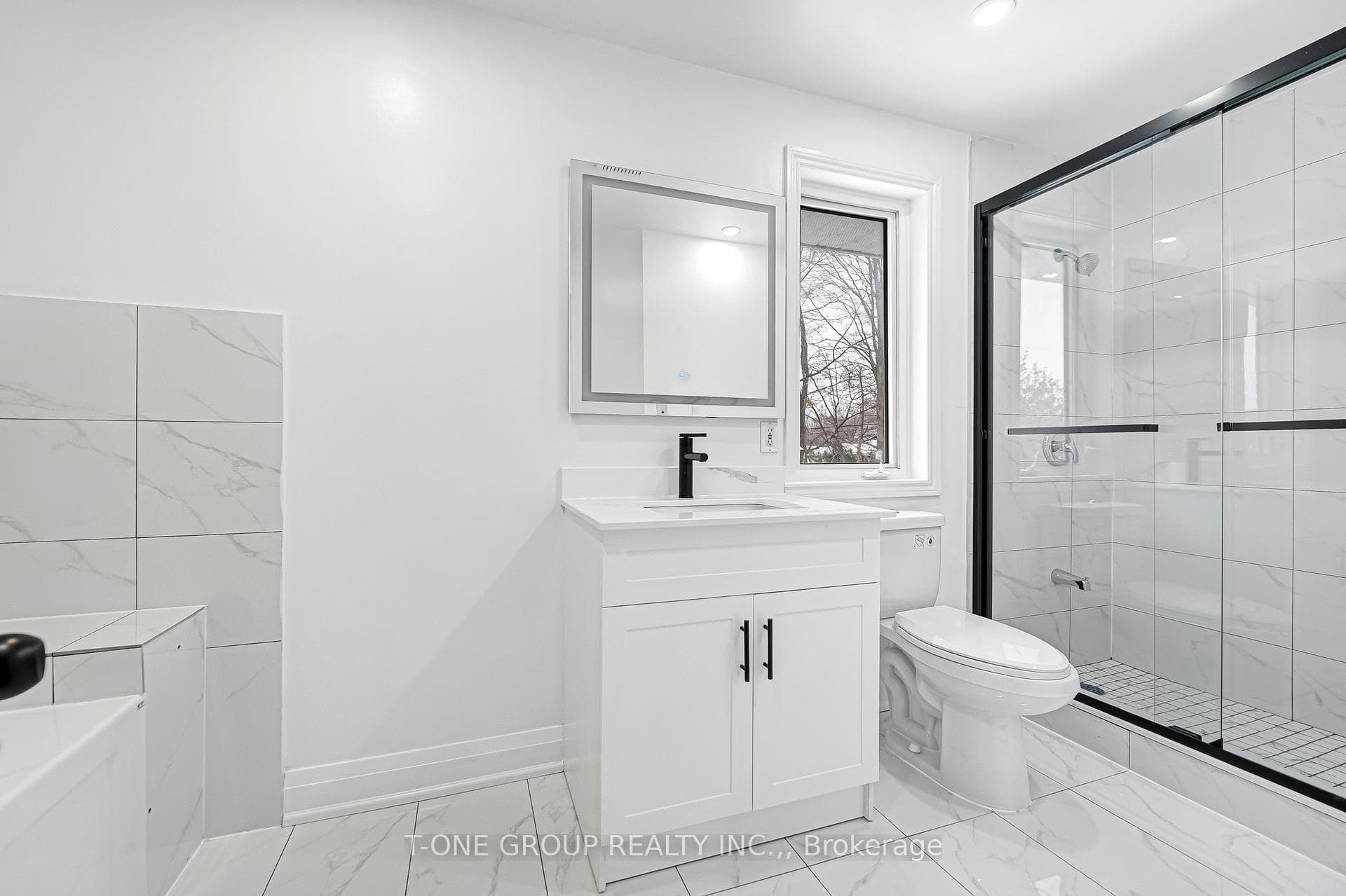 308 Miami Drive photo 28