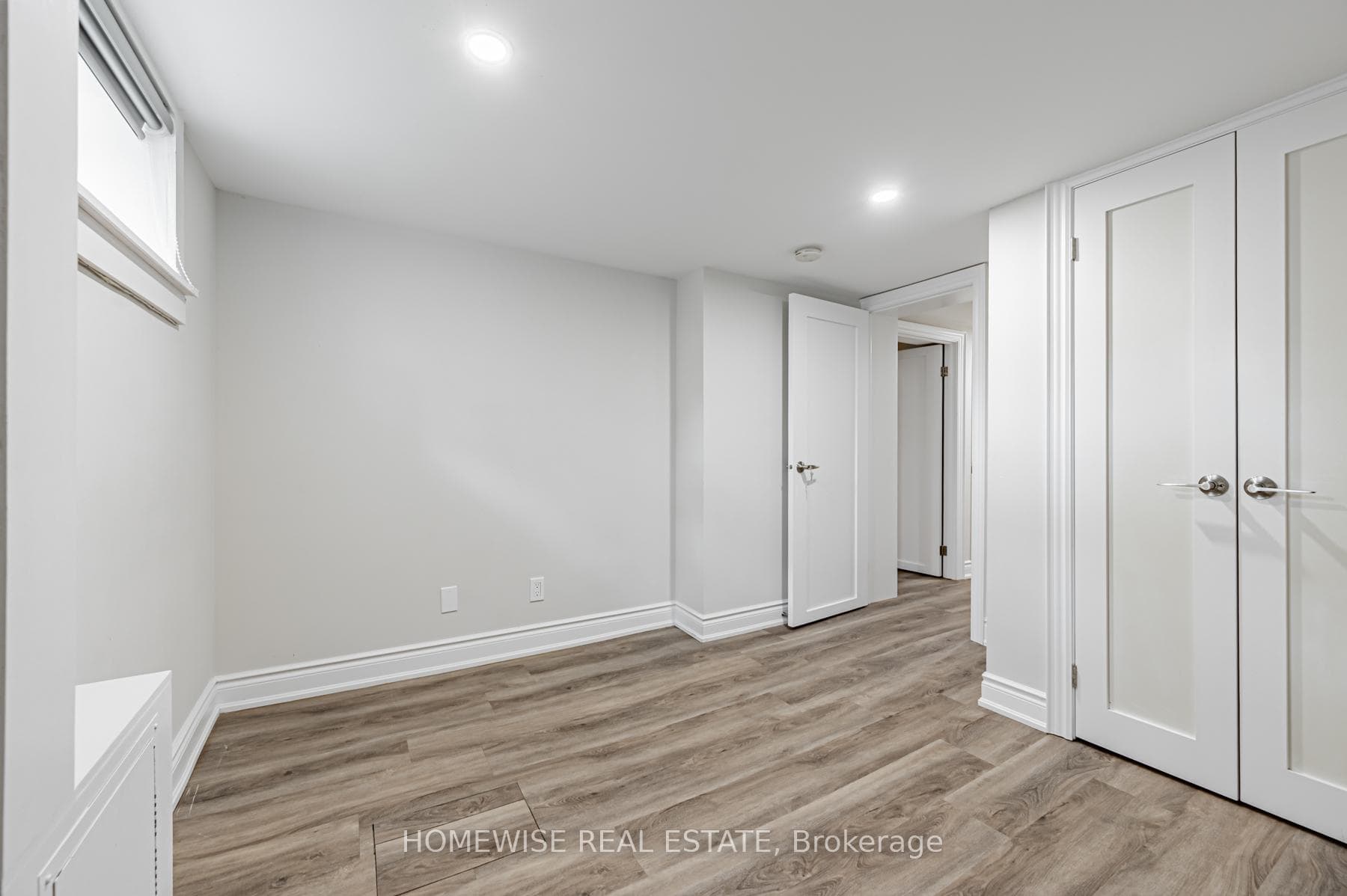 68 Fairleigh Crescent Unit Lower photo 11