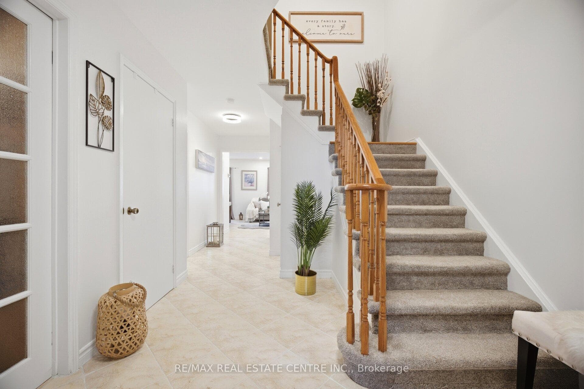 6884 Edenwood Drive photo 4