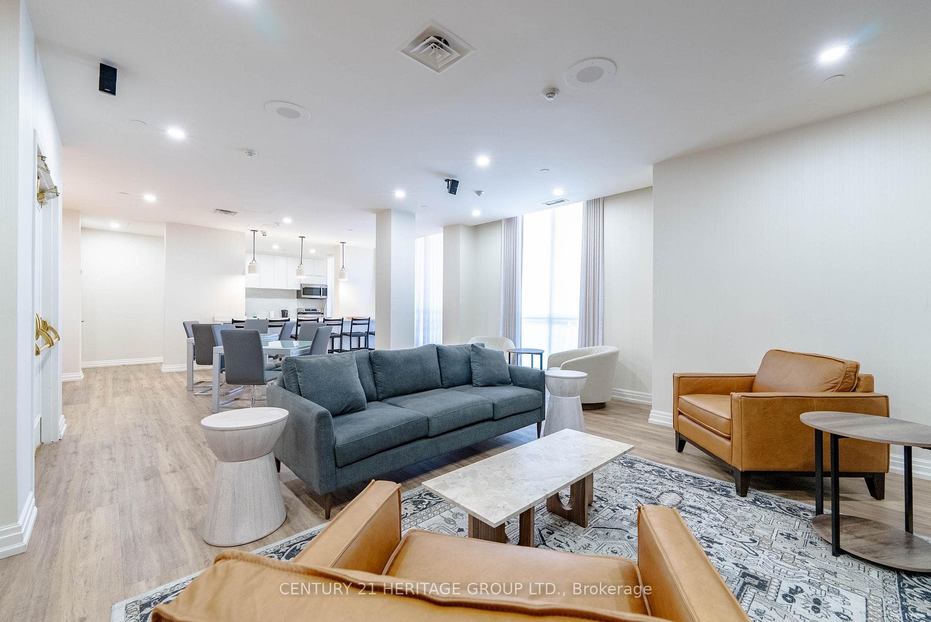 101 Subway Crescent Unit 211 photo 28