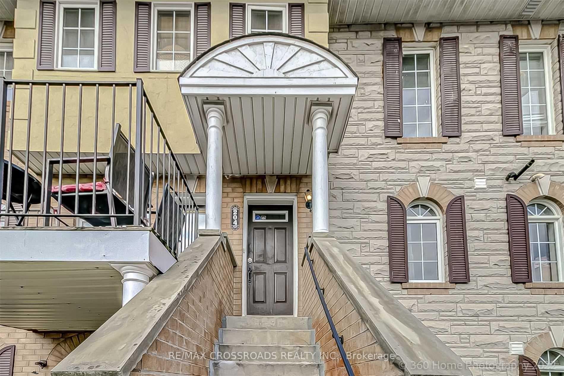 70 Sidney Belsey Crescent Unit 204 photo 4