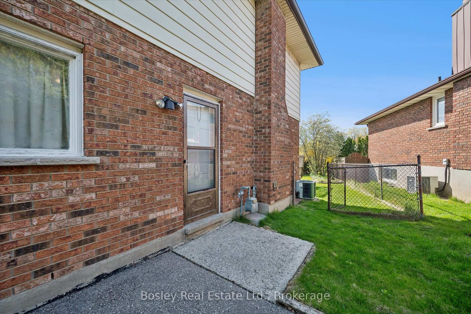 49 Ripley Crescent photo 39