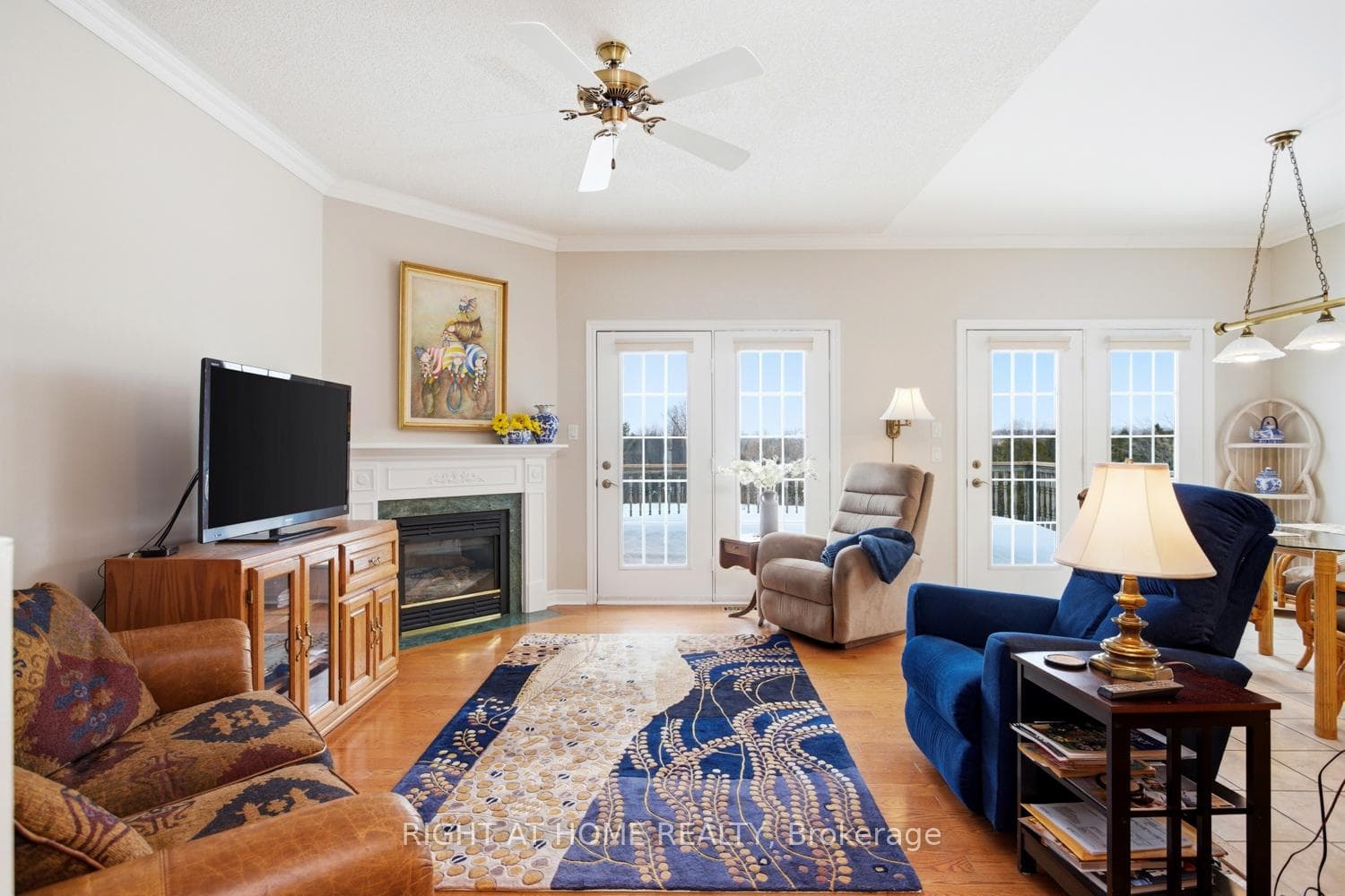 295 Waterbury Crescent photo 16