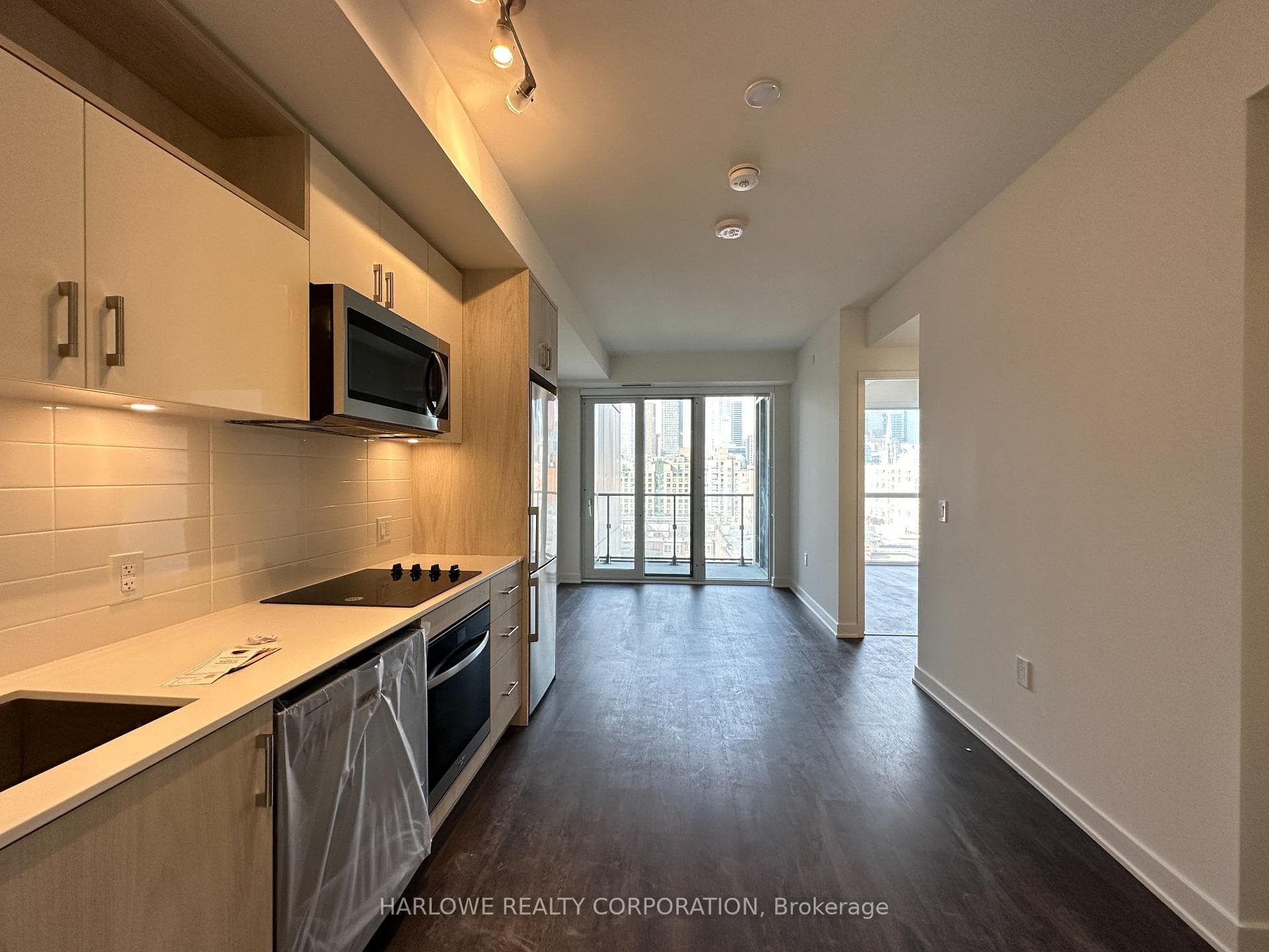 135 Lower Sherbourne Street Unit 863 W photo 1