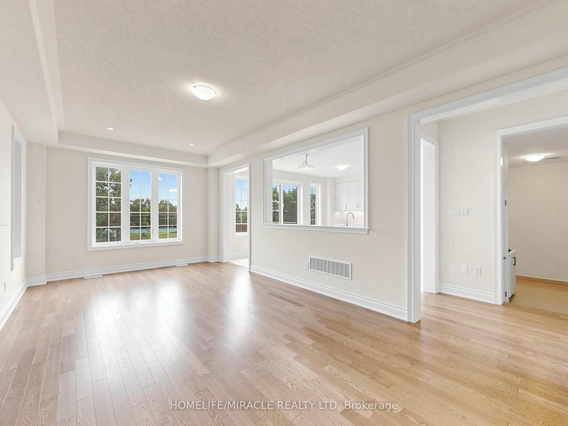 8 Ralston Court photo 5