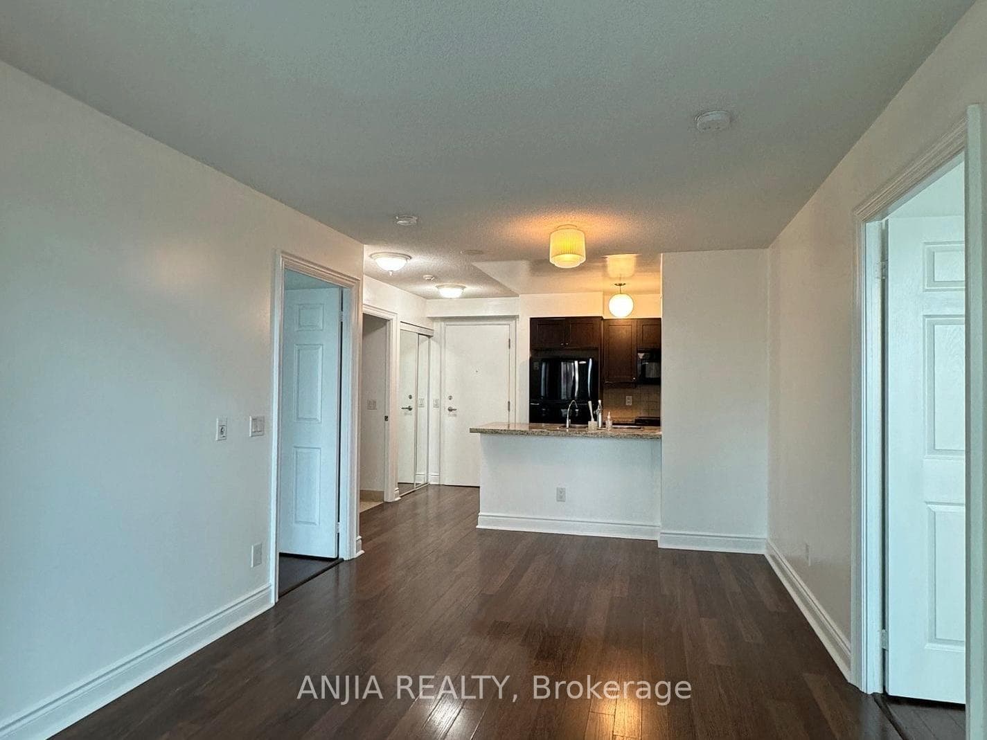 25 Greenview Avenue Unit 721 photo 5