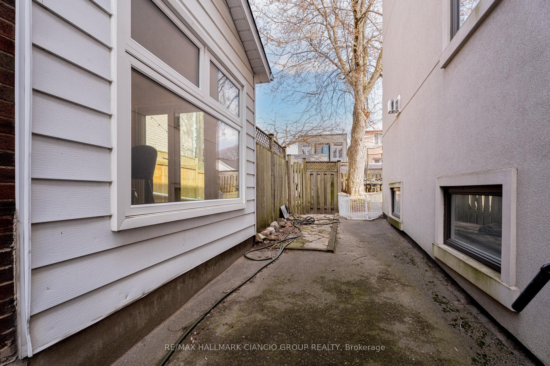 115 Harding Boulevard photo 27