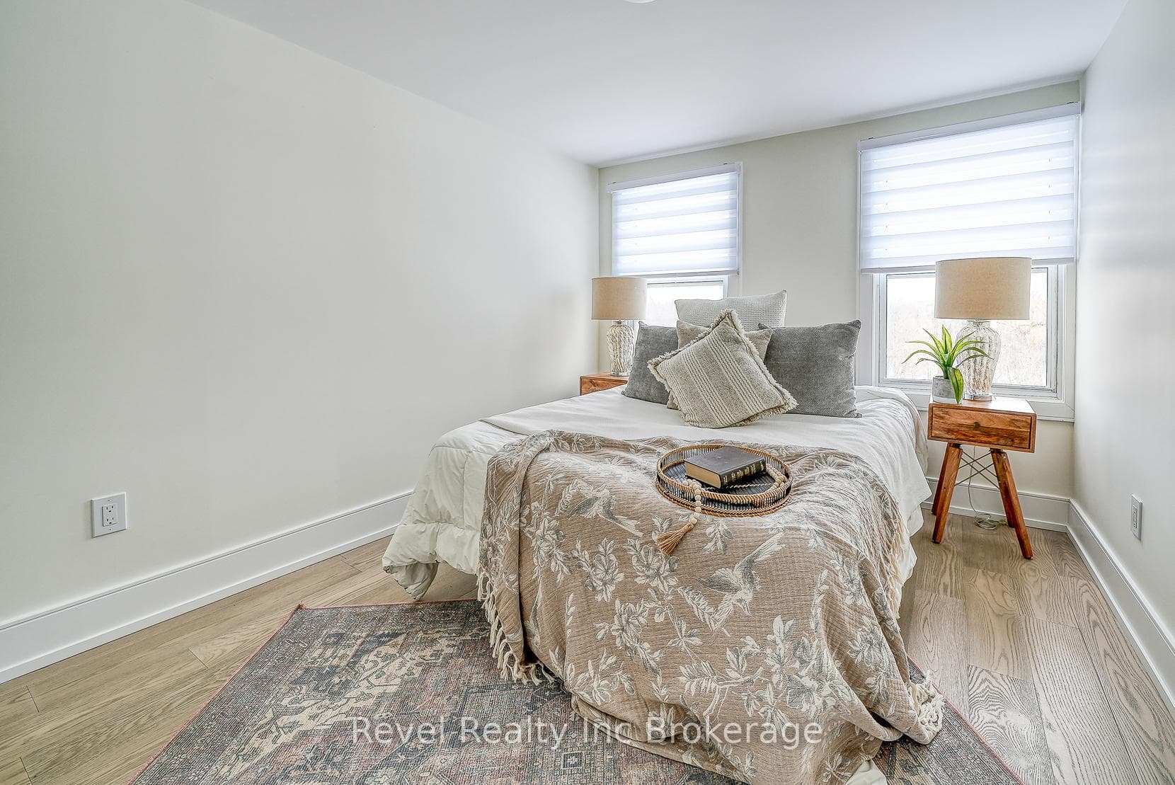 241 Charles Street photo 18
