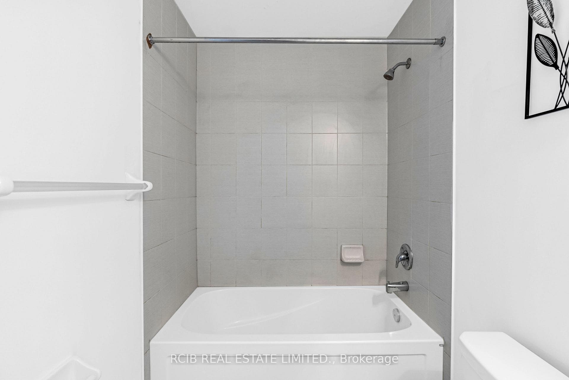 7 Tiveron Avenue photo 43
